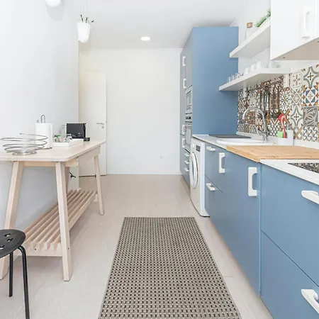 Orangetreehouses * מונטיז'ו