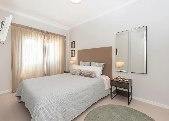 Orangetreehouses Montijo
