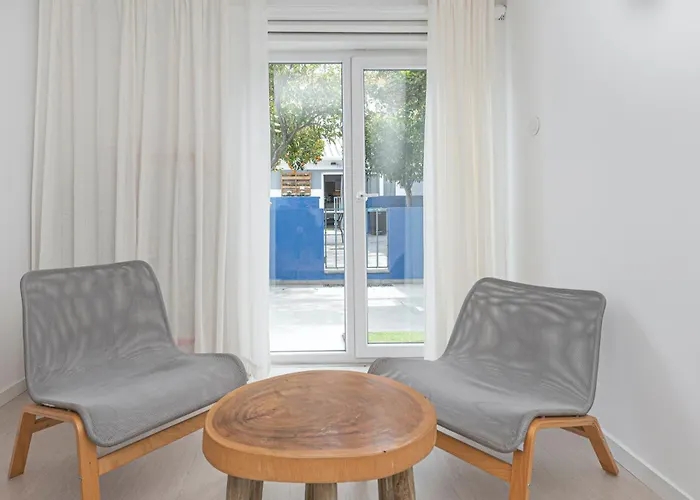 Orangetreehouses Montijo