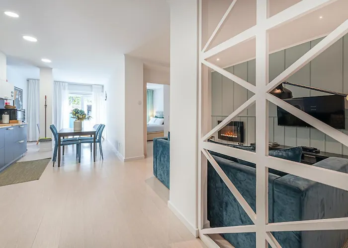 Orangetreehouses Montijo