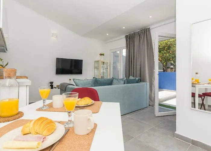 Orangetreehouses Montijo