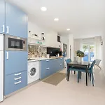 Orangetreehouses