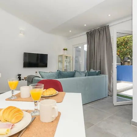 Orangetreehouses Montijo