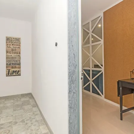 Orangetreehouses Montijo